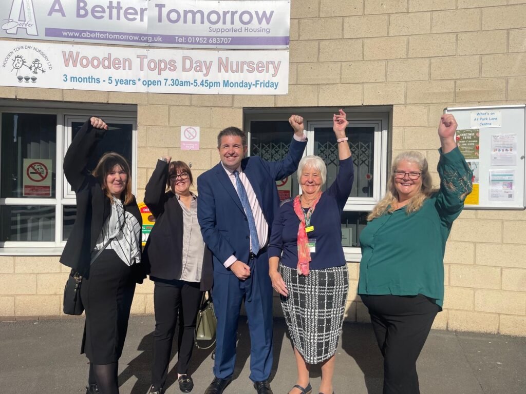 Photographed from L-R: Councillor for Woodside Kelly Middleton and Cllr Helena Morgan, Shaun Davies MP, Janet Smith Director at Park Lane and Jacqui Idiens, Park Lane Centre Manager.