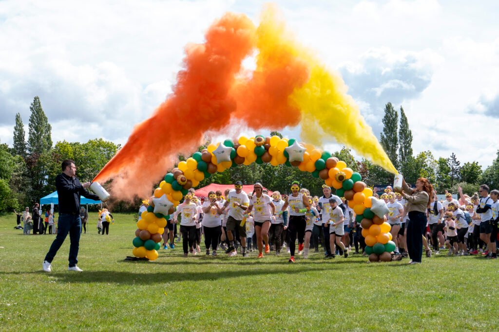 Shaun Davies MP starting the Colour Run Race