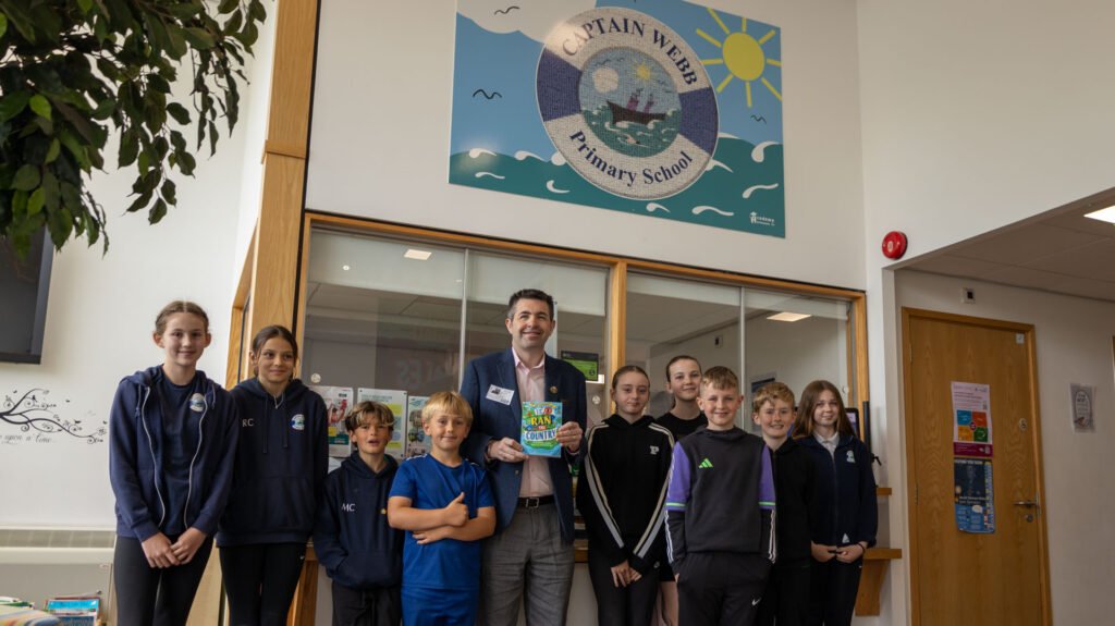 Shaun Davies MP with students at Captain Webb Primary, Dawley